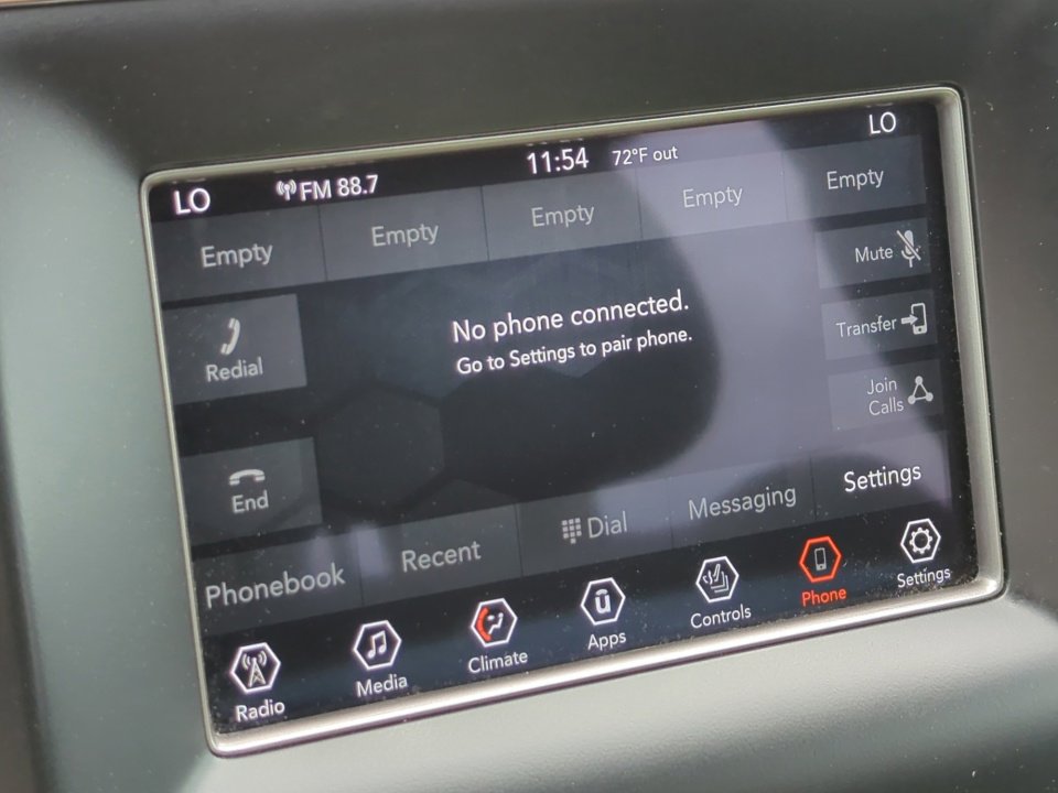 Used 2019 Jeep Grand Cherokee Laredo w/ Security & Convenience Group AWD/4WD image 23