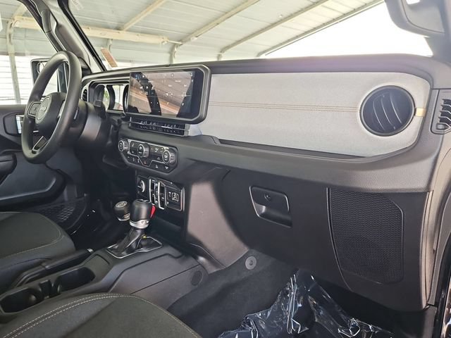 Used 2025 Jeep Wrangler Unlimited Sport AWD/4WD image 28