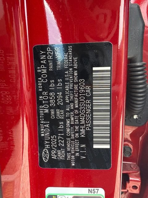 Used 2025 Hyundai Elantra Sport FWD image 15