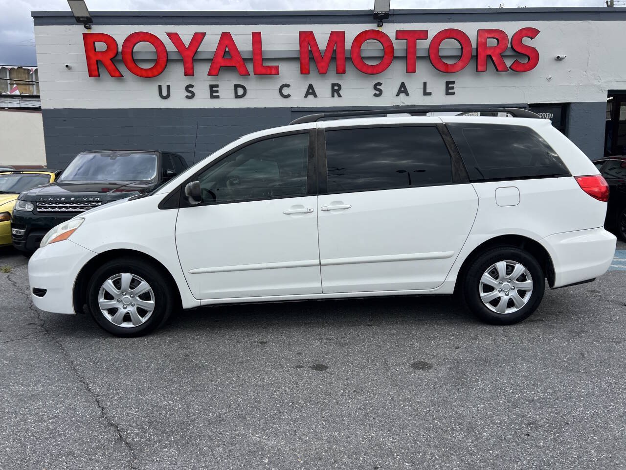 Used 2008 Toyota Sienna CE FWD image 10
