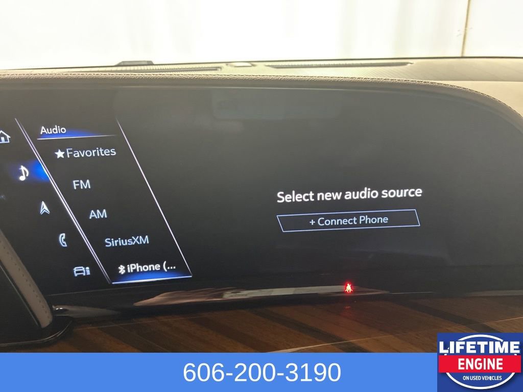 Used 2024 Cadillac Escalade Sport Platinum image 12