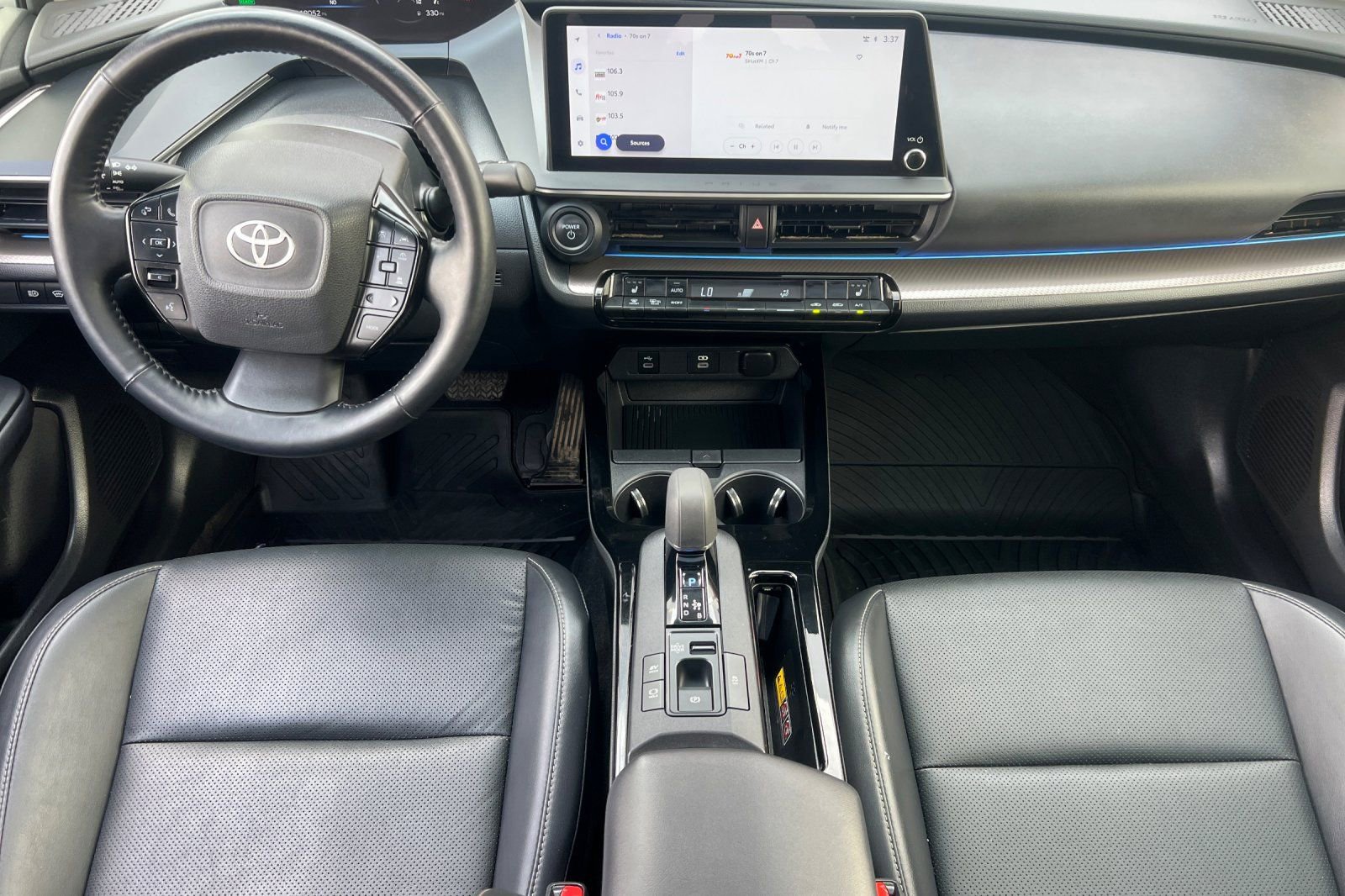 Used 2024 Toyota Prius XLE image 10