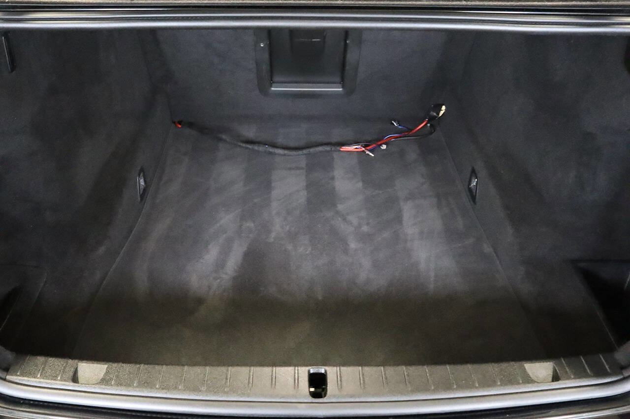 Used 2019 BMW 750i xDrive image 30