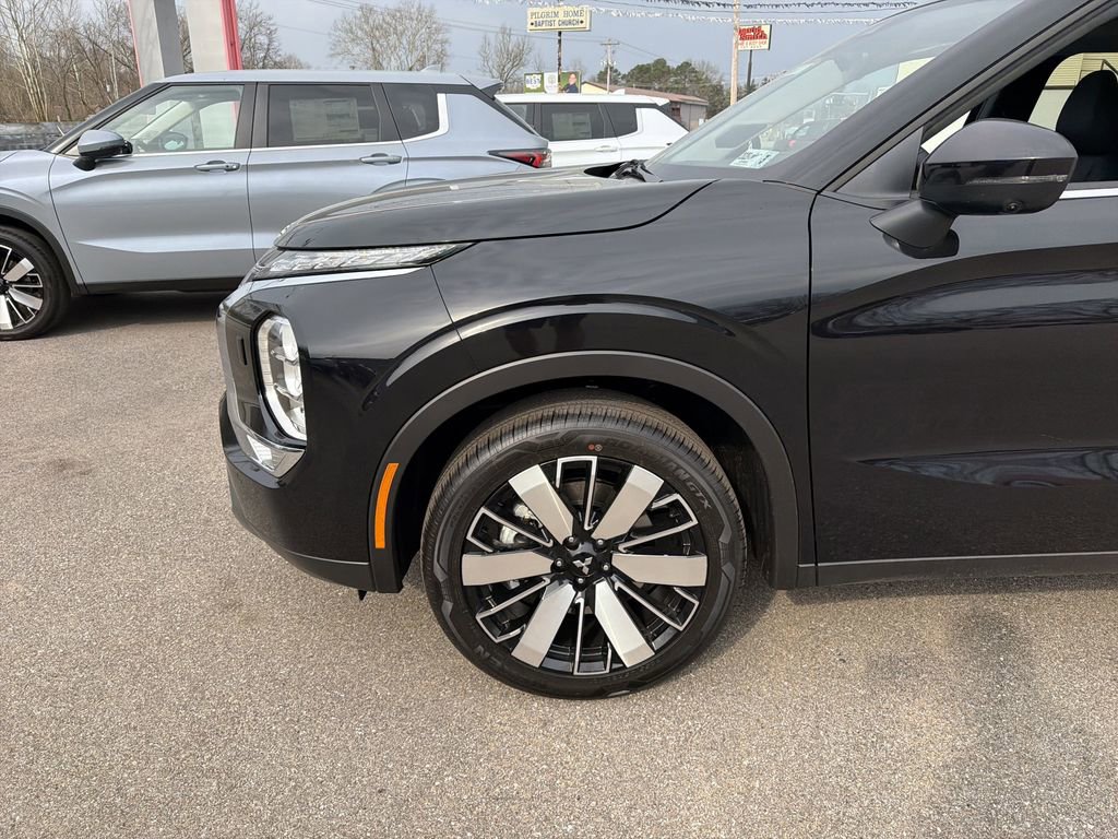 New 2026 Mitsubishi Outlander SE AWD/4WD image 8