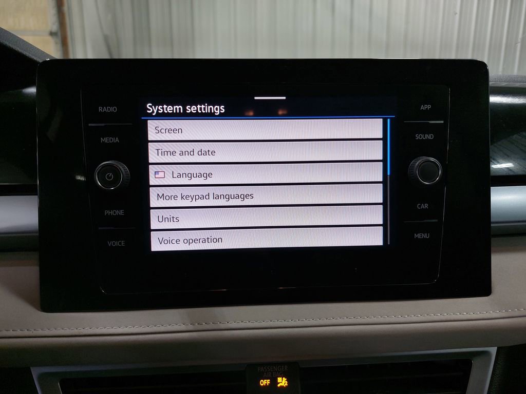 Used 2025 Volkswagen Taos SE image 23