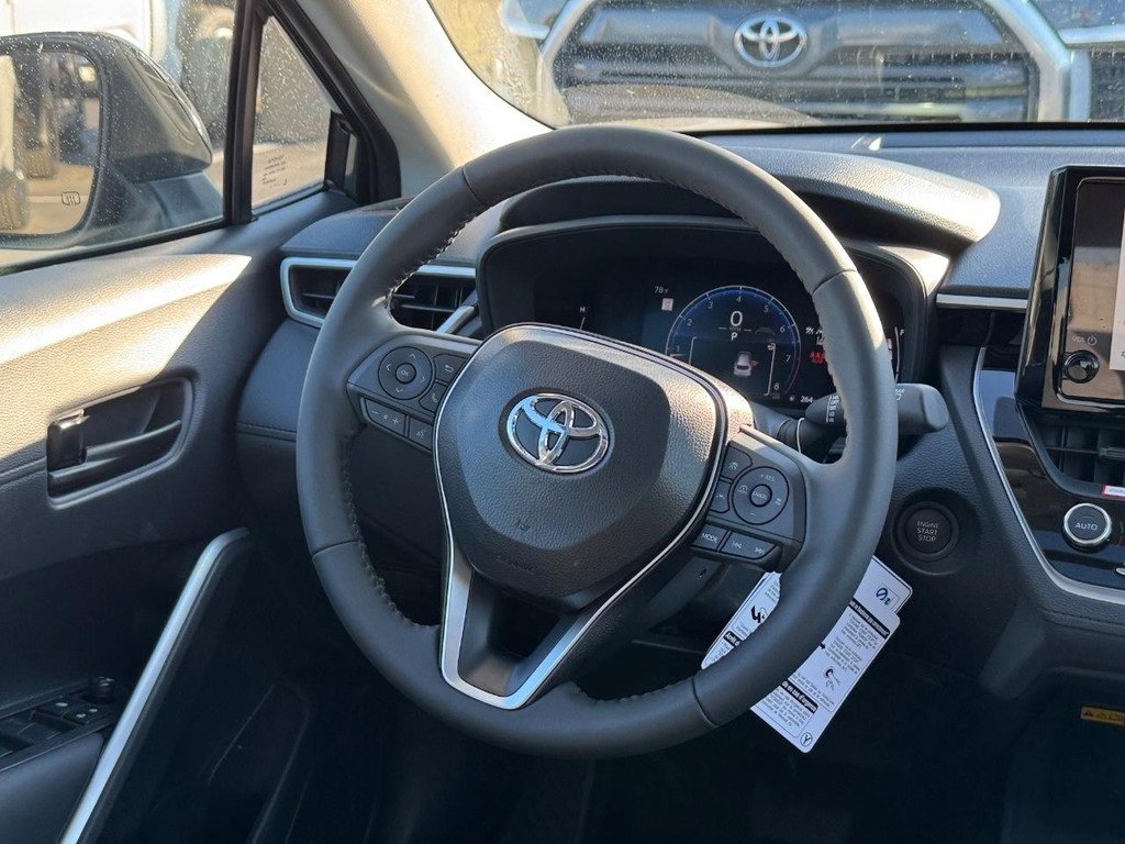 New 2026 Toyota Corolla Cross LE image 8