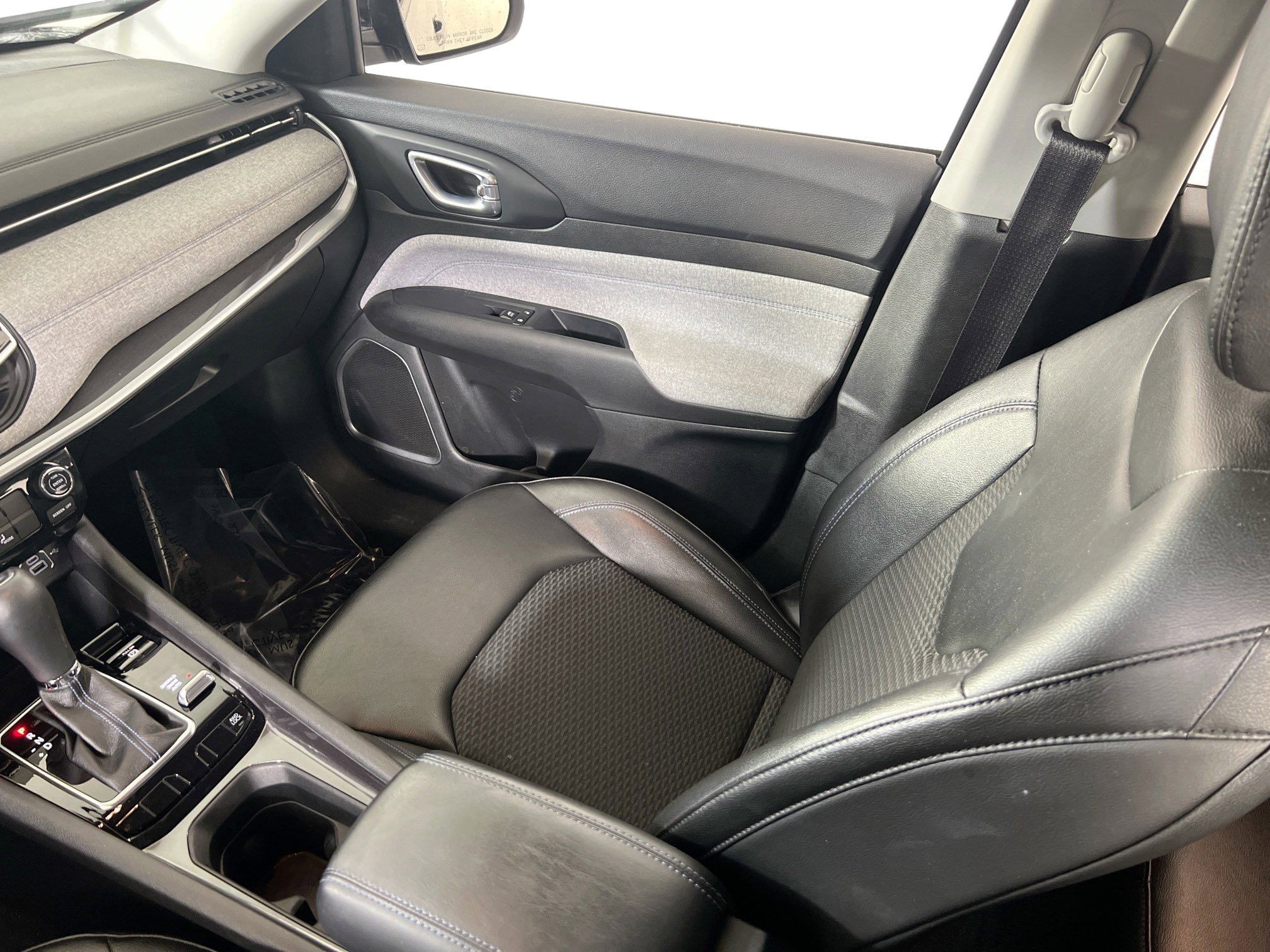 Used 2022 Jeep Compass Latitude image 21