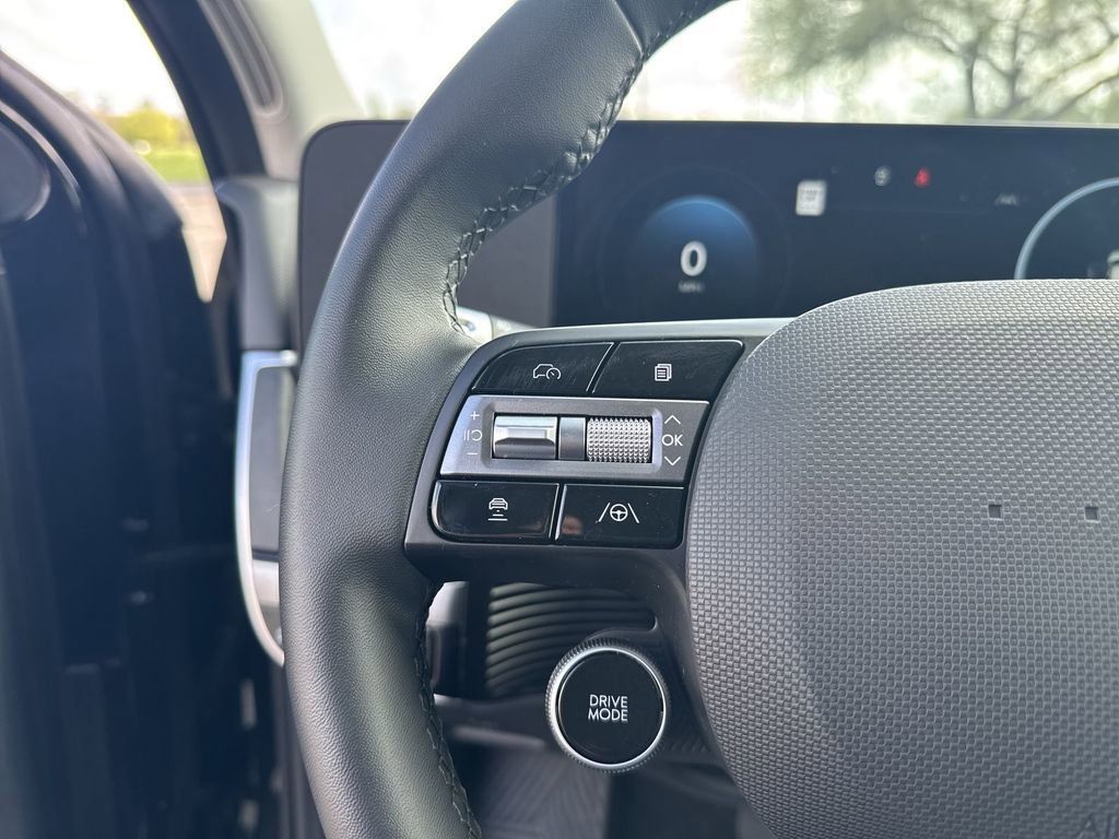 Used 2025 Hyundai Ioniq 5 SEL image 17