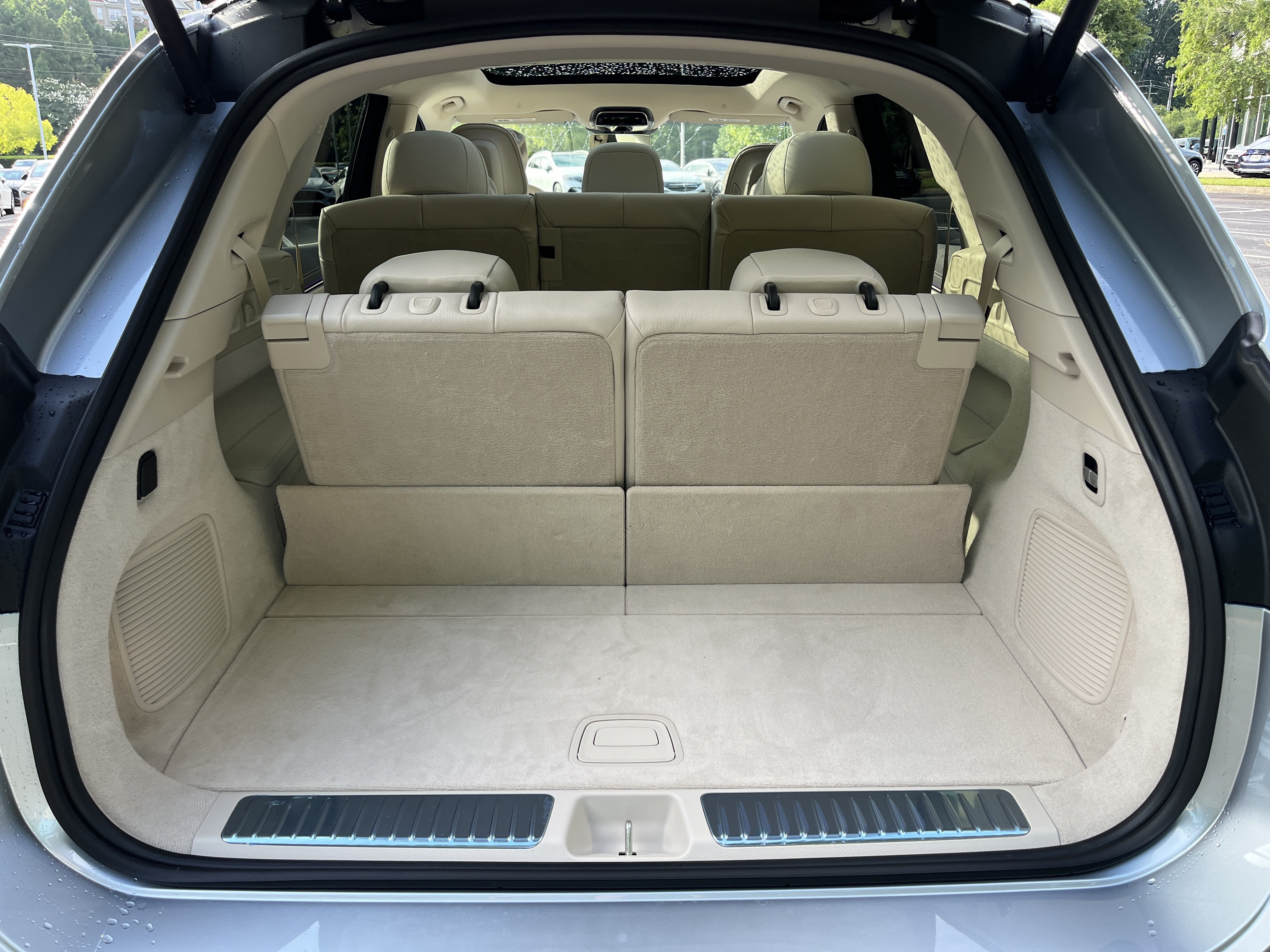 New 2027 Mercedes-Benz EQS 400 4MATIC SUV image 10