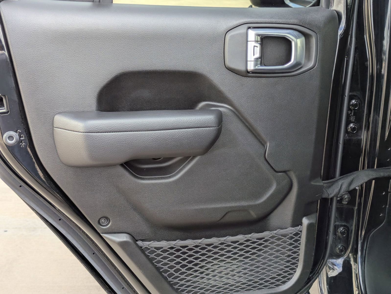 Used 2023 Jeep Gladiator Rubicon w/ Trailer Tow Package image 13