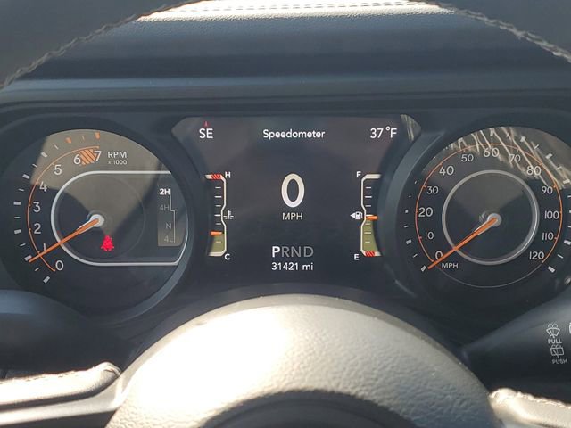 Used 2025 Jeep Wrangler Unlimited Rubicon w/ Convenience Group AWD/4WD image 8