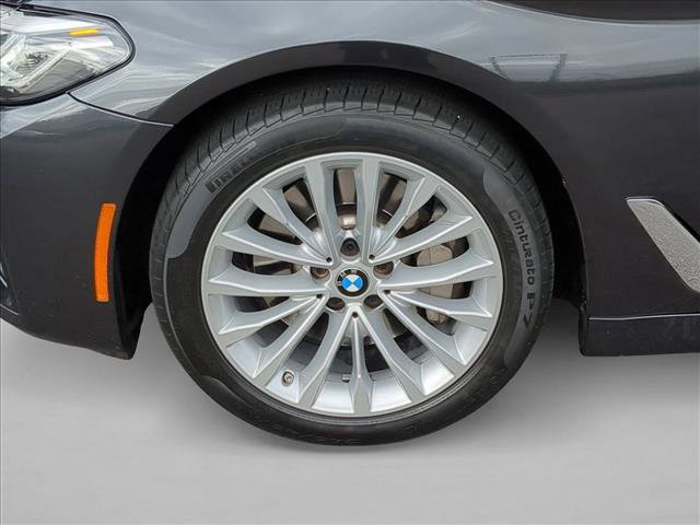 Used 2023 BMW 530i xDrive w/ Premium Package image 30