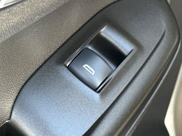 Used 2024 Chevrolet TrailBlazer LT w/ Convenience Package AWD/4WD image 31