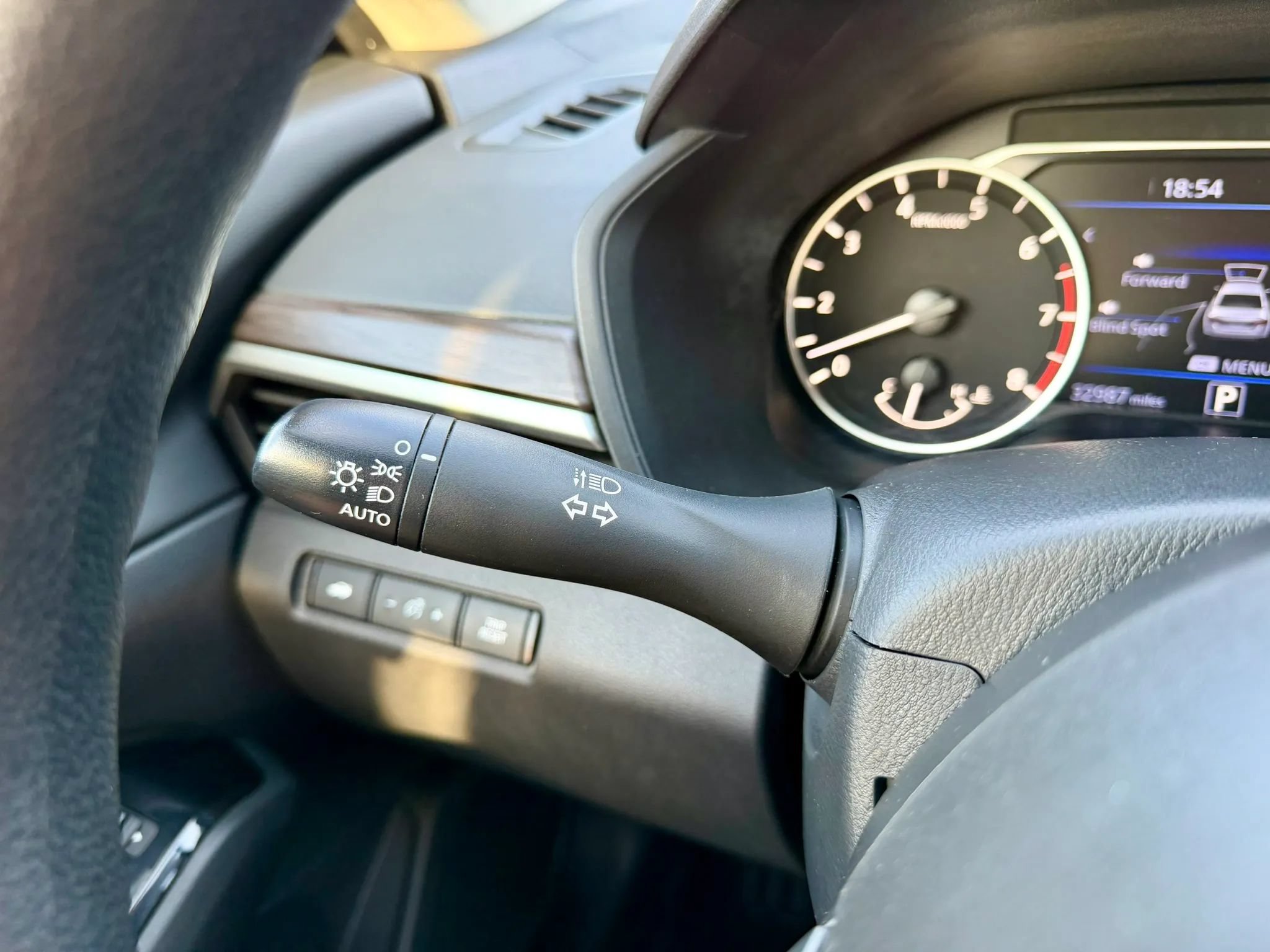 Used 2023 Nissan Altima 2.5 SV AWD/4WD image 35