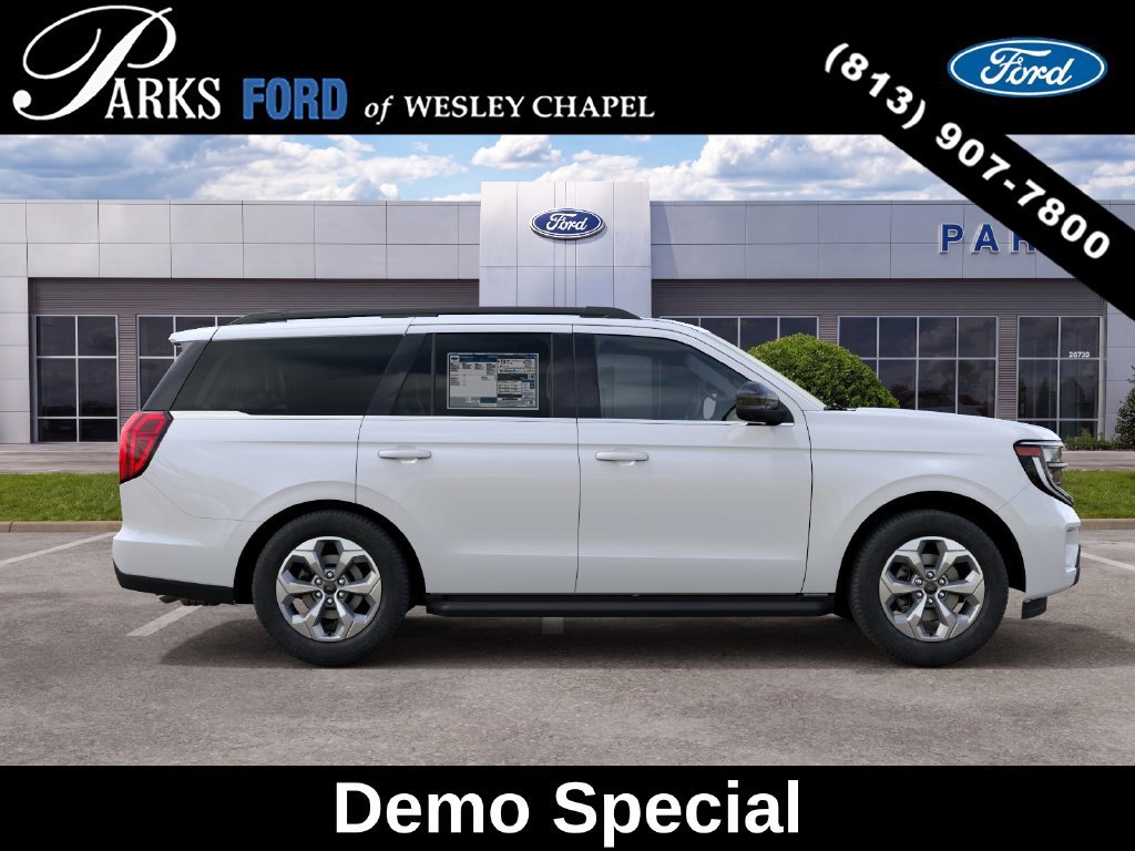 New 2027 Ford Expedition Active RWD image 5