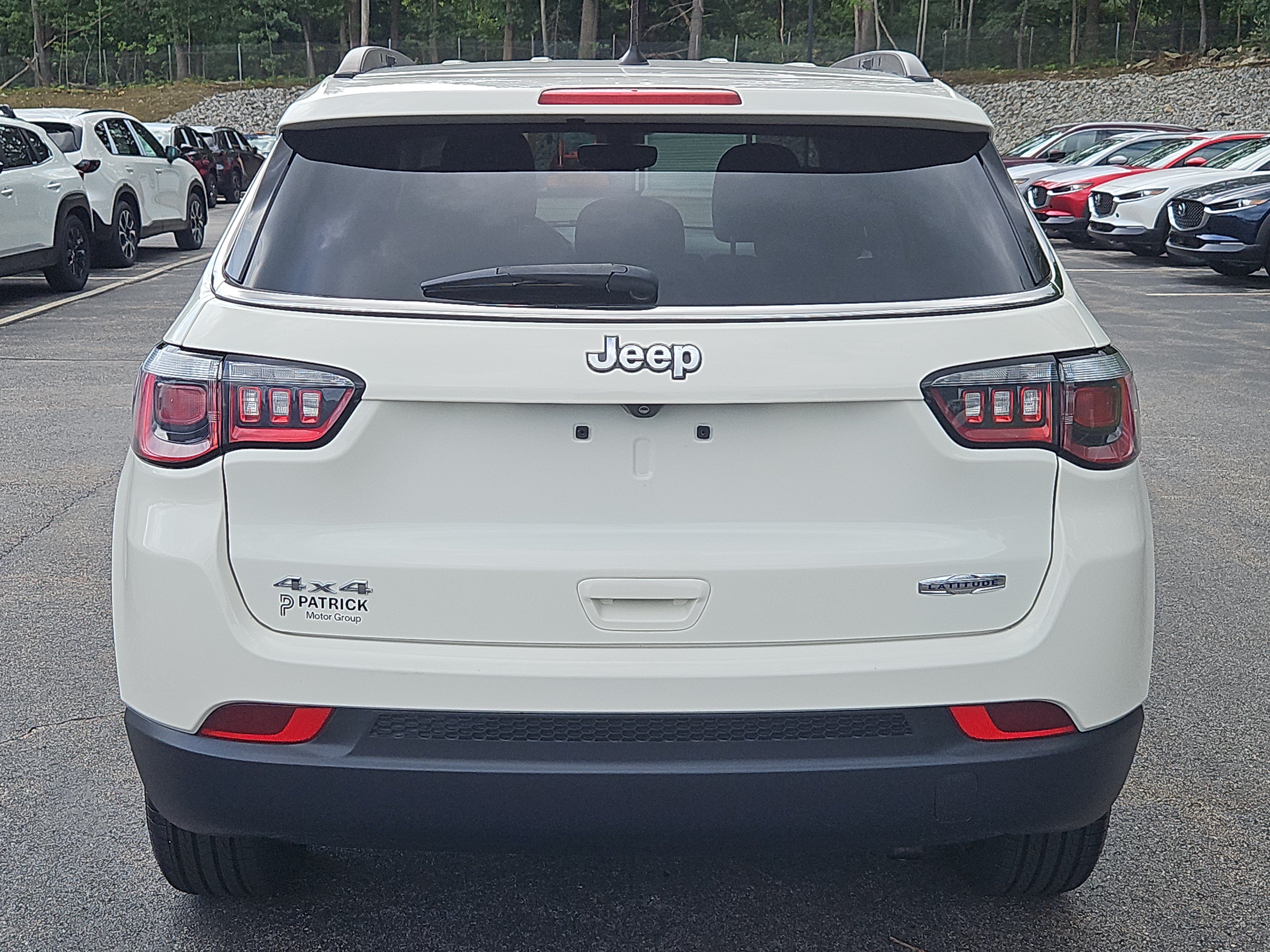 Used 2018 Jeep Compass Latitude w/ Cold Weather Group AWD/4WD image 27