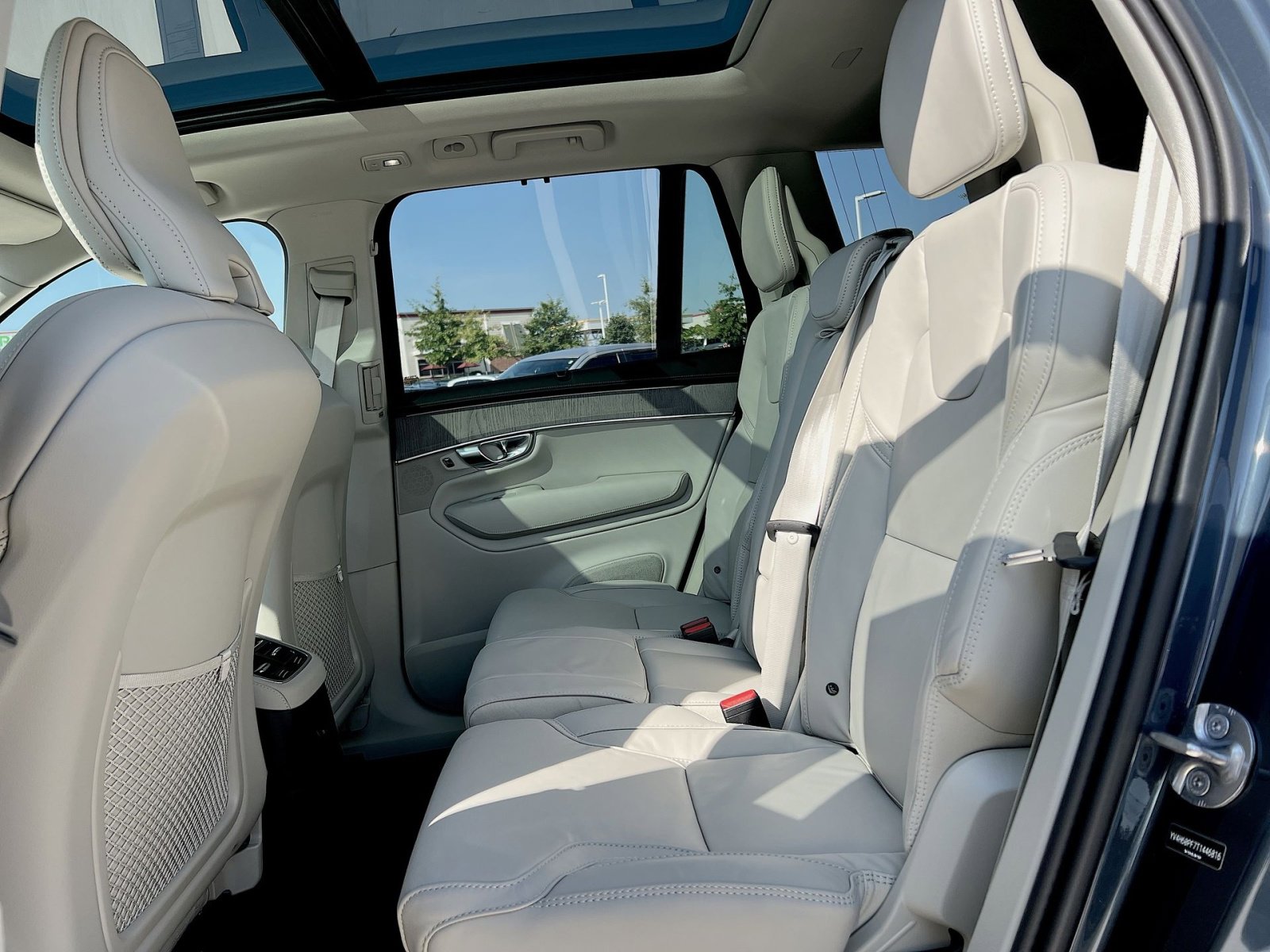 New 2026 Volvo XC90 T8 Ultra image 25