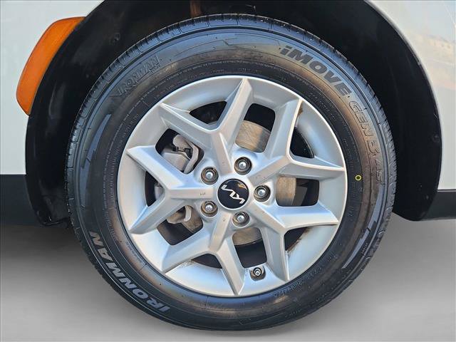 Used 2024 Kia Soul LX w/ Option Group 015 FWD image 22
