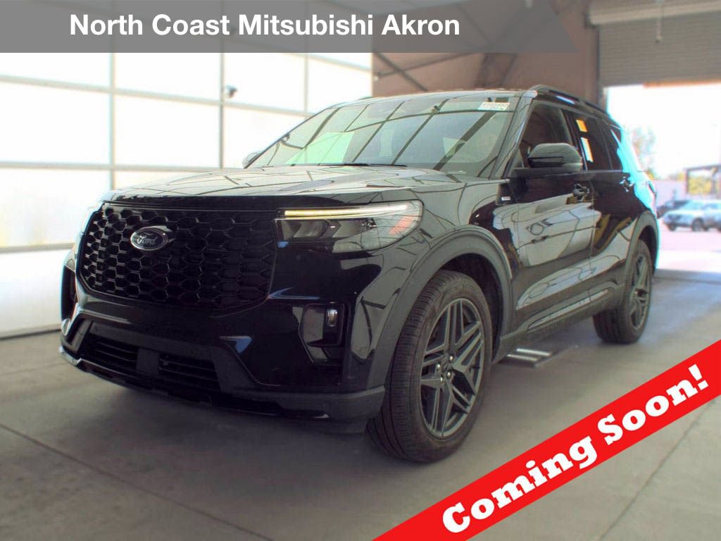 Used 2025 Ford Explorer ST-Line w/ ST-Line Street Pack AWD/4WD image 1