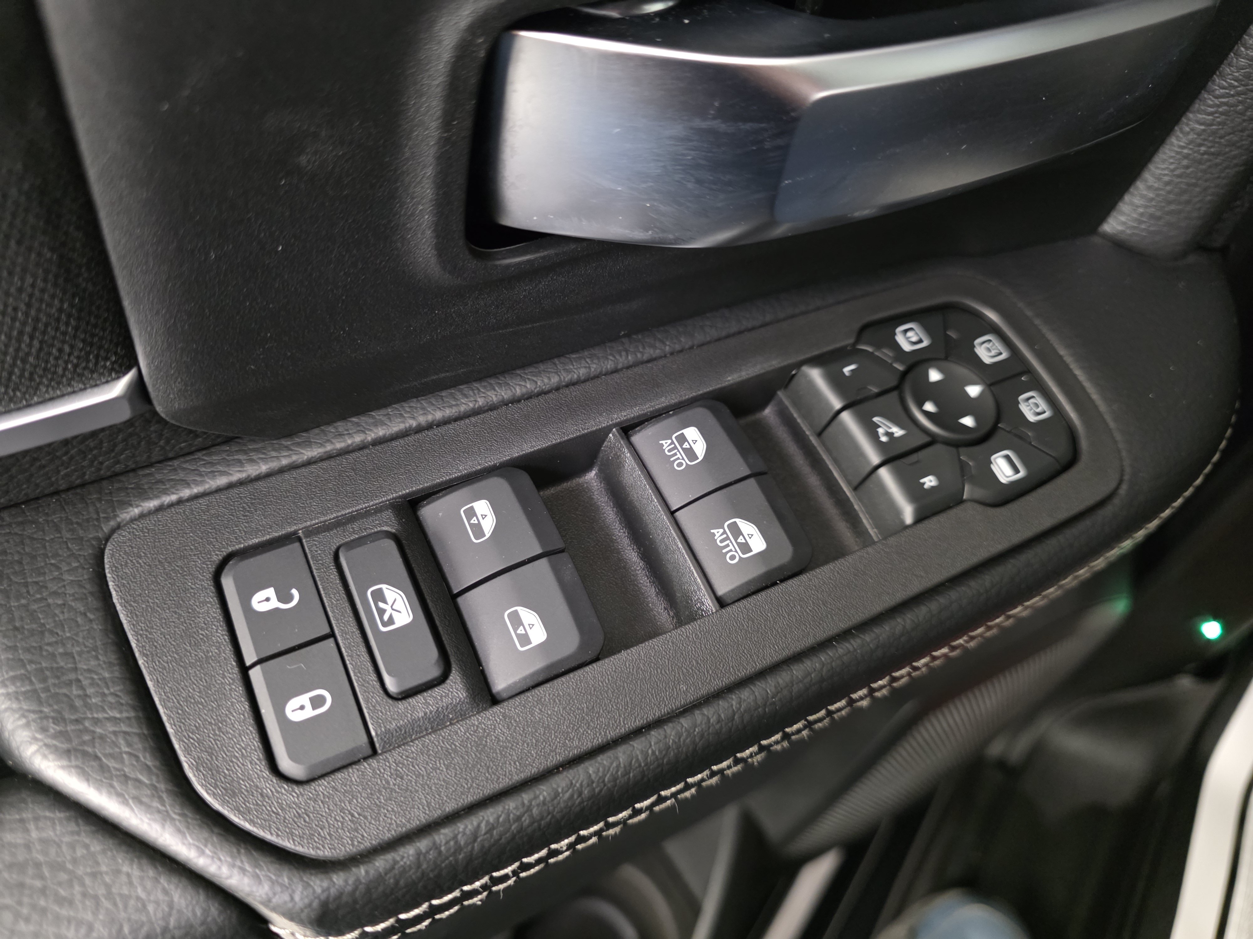 New 2026 RAM 2500 Big Horn AWD/4WD image 14