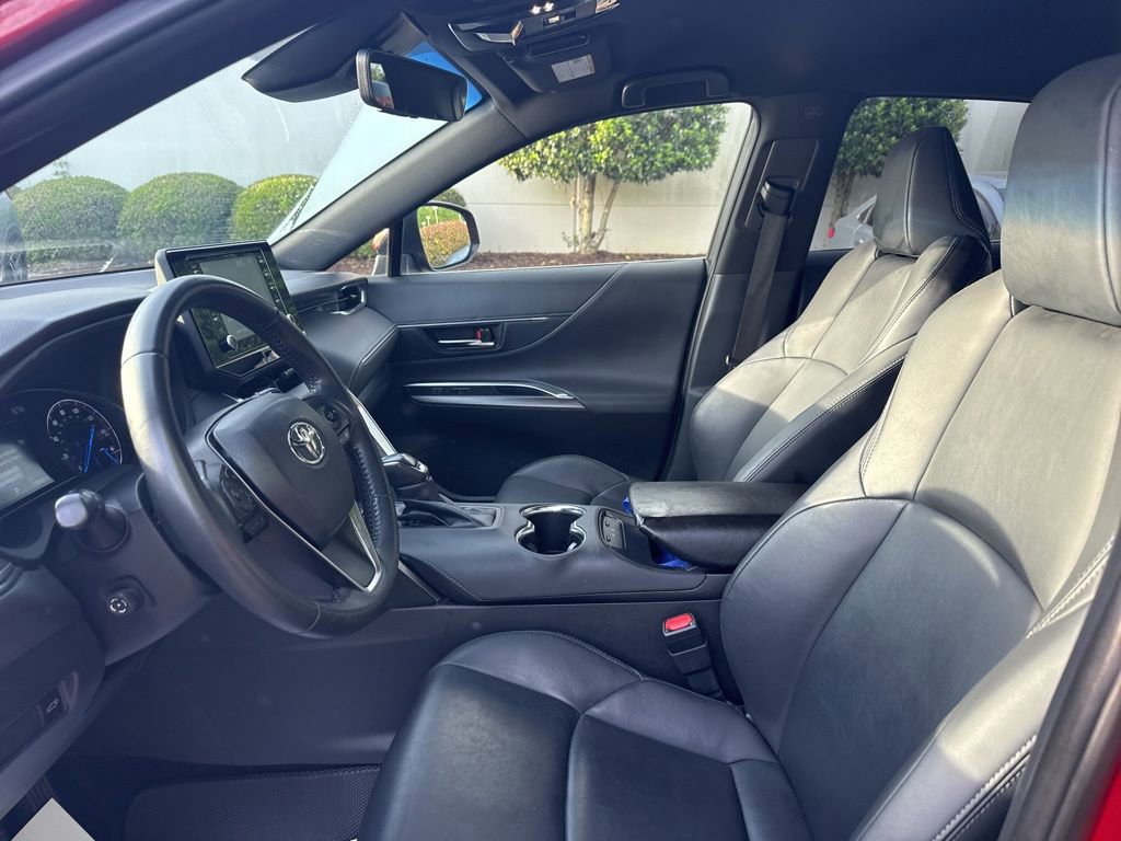 Used 2022 Toyota Venza XLE AWD/4WD image 19