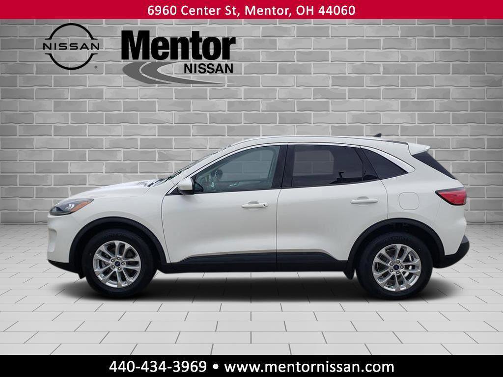 Used 2020 Ford Escape SE image 4