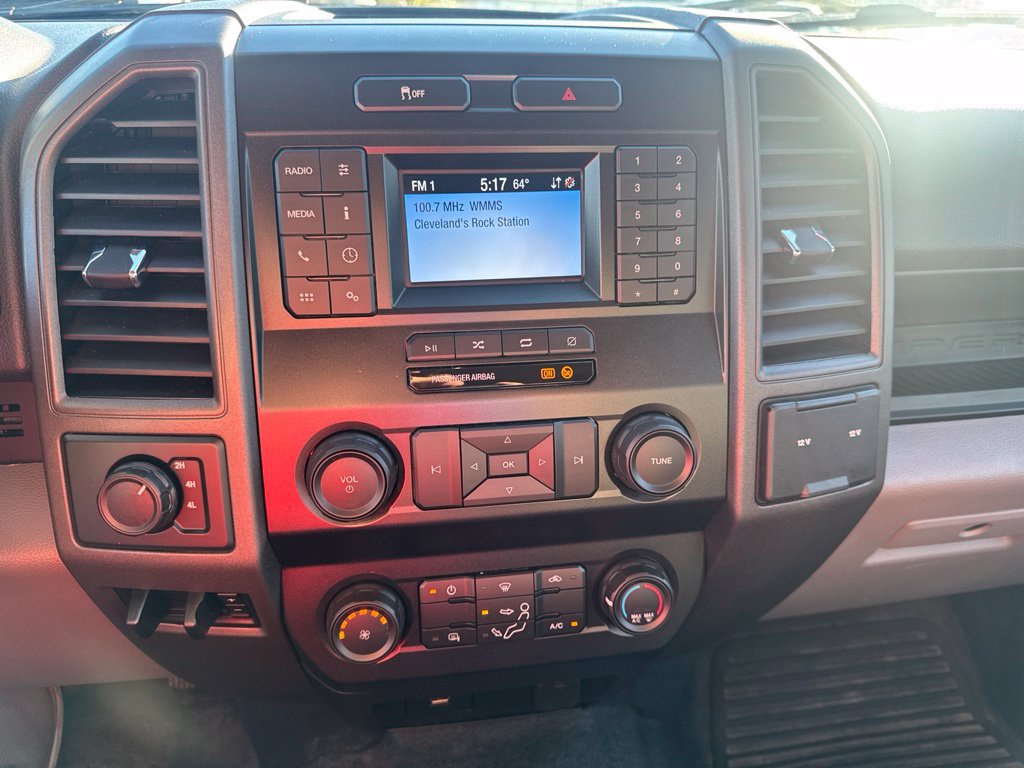 Used 2022 Ford F250 XL w/ Power Equipment Group AWD/4WD image 18