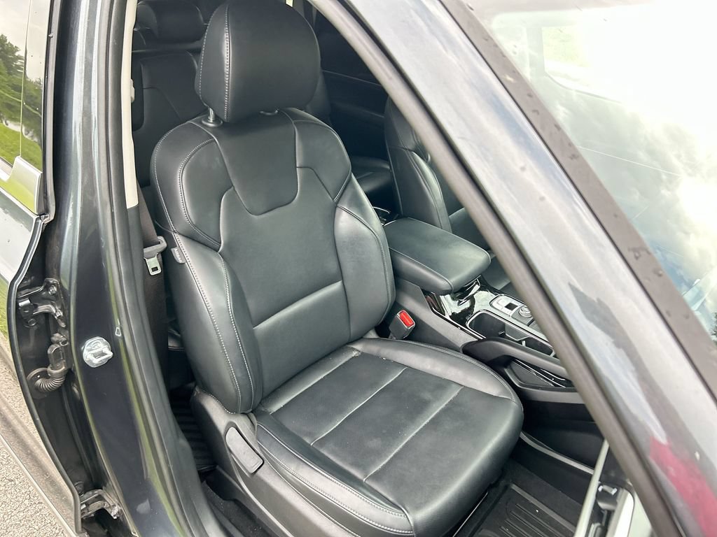 Used 2024 Kia Telluride LX FWD image 33