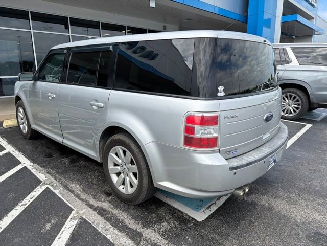 Used 2009 Ford Flex SE FWD image 2