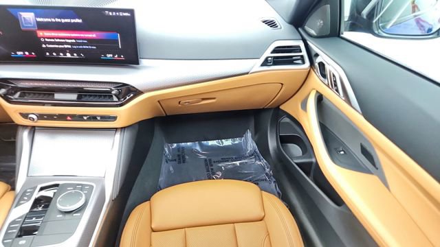 Used 2026 BMW M440i Coupe RWD image 34