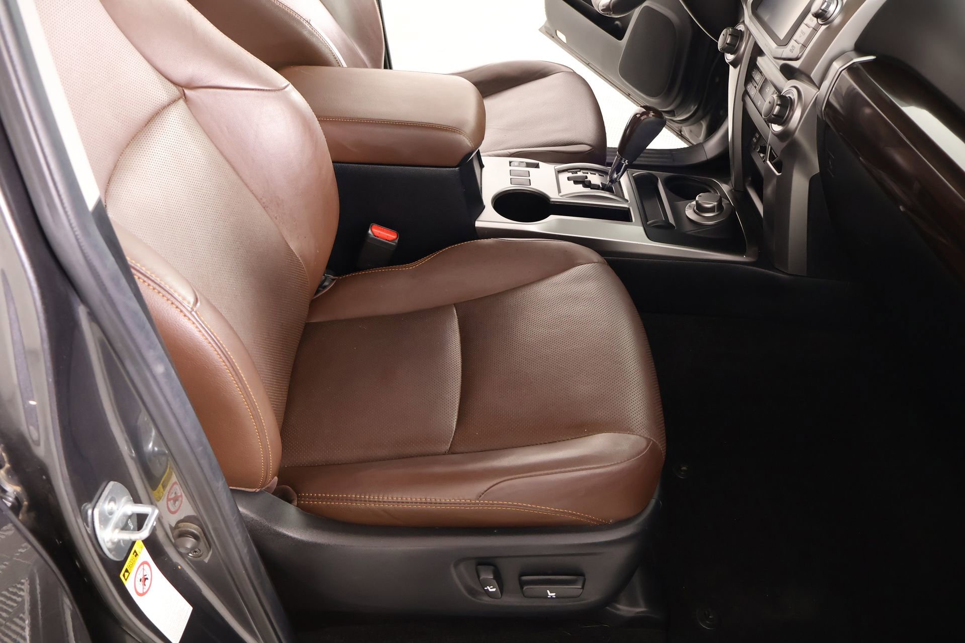 Used 2019 Toyota 4Runner Limited image 13