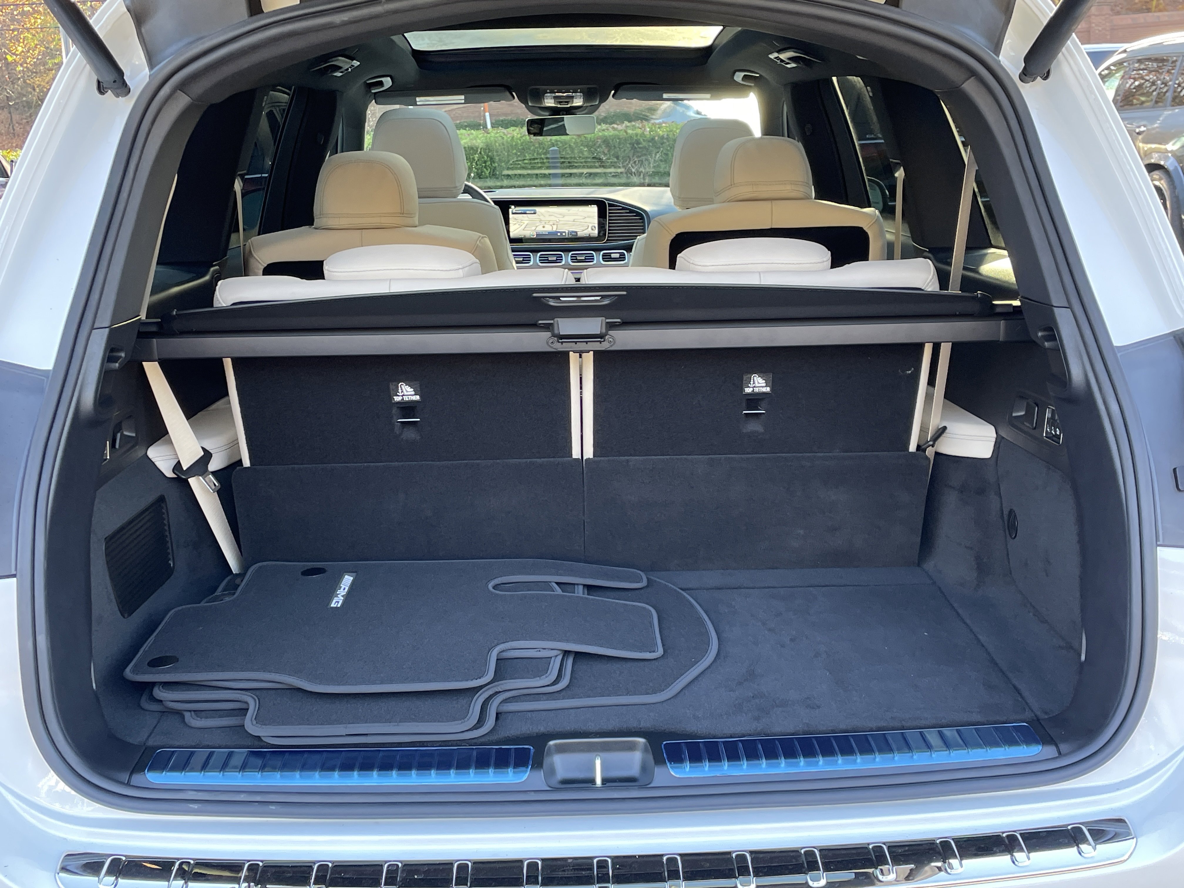 New 2026 Mercedes-Benz GLS 580 4MATIC image 9