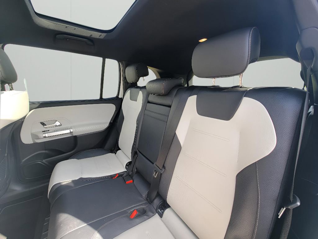 Used 2020 Mercedes-Benz GLB 250 4MATIC image 26