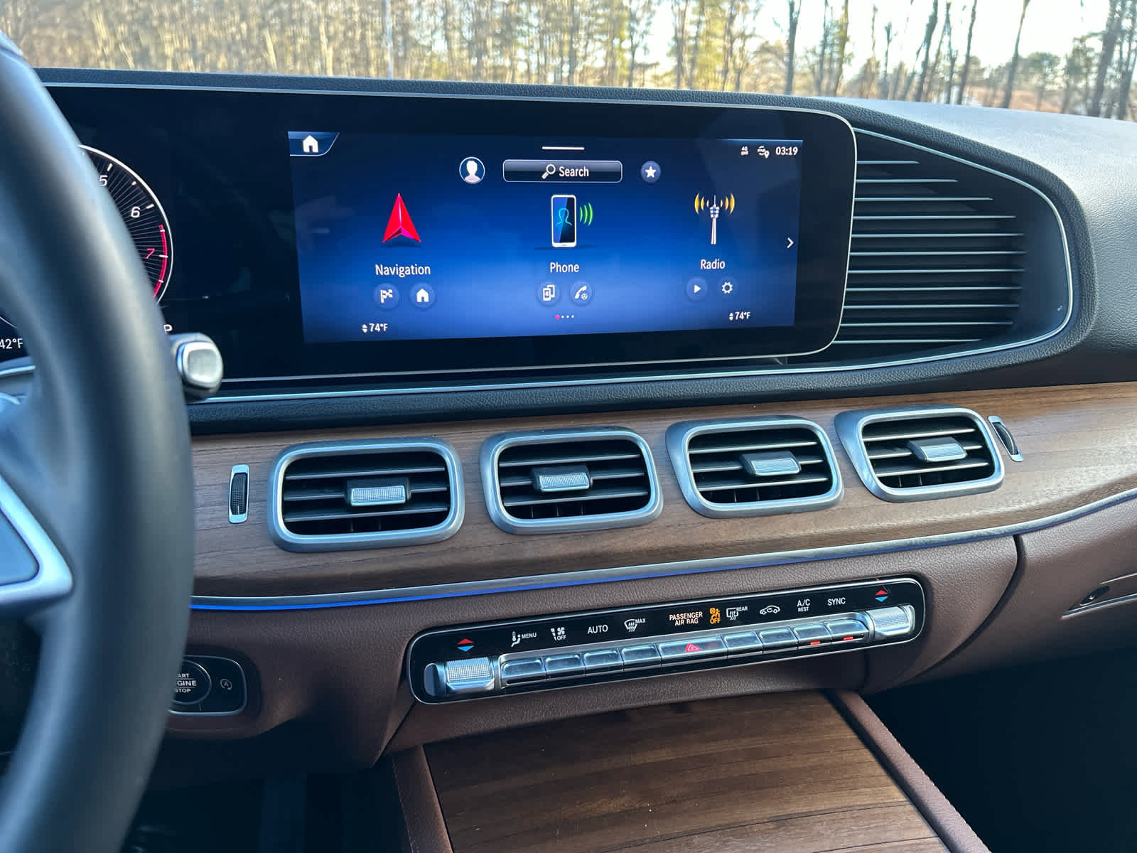 Used 2024 Mercedes-Benz GLE 350 4MATIC image 17