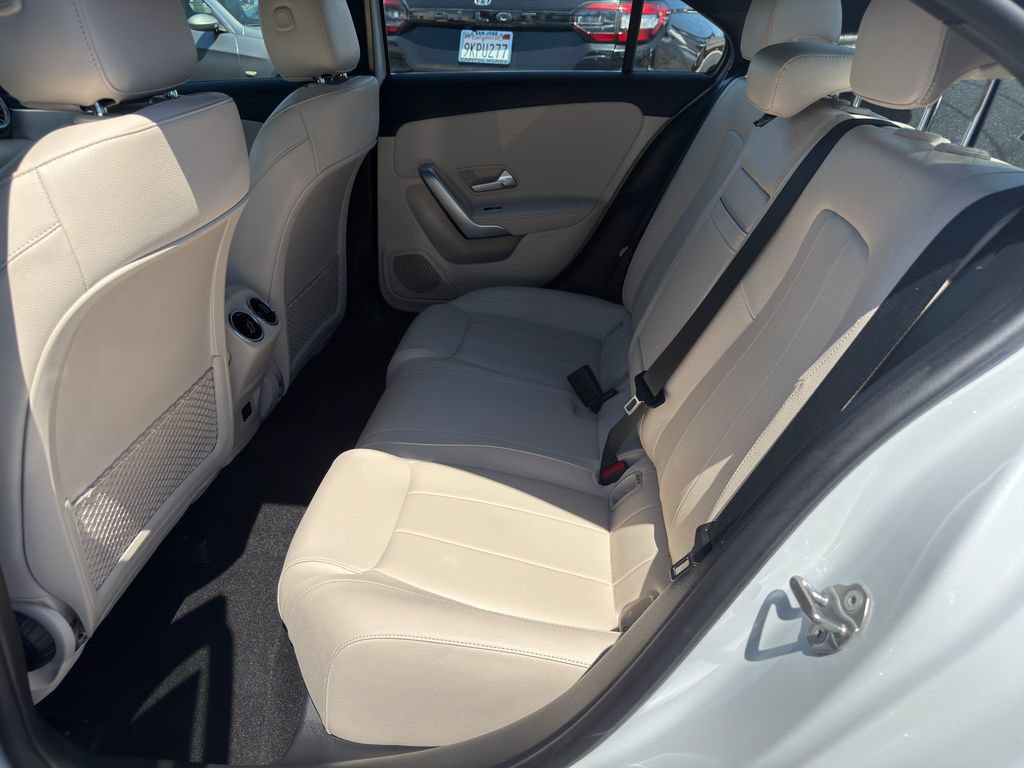 Used 2022 Mercedes-Benz A 220 image 29