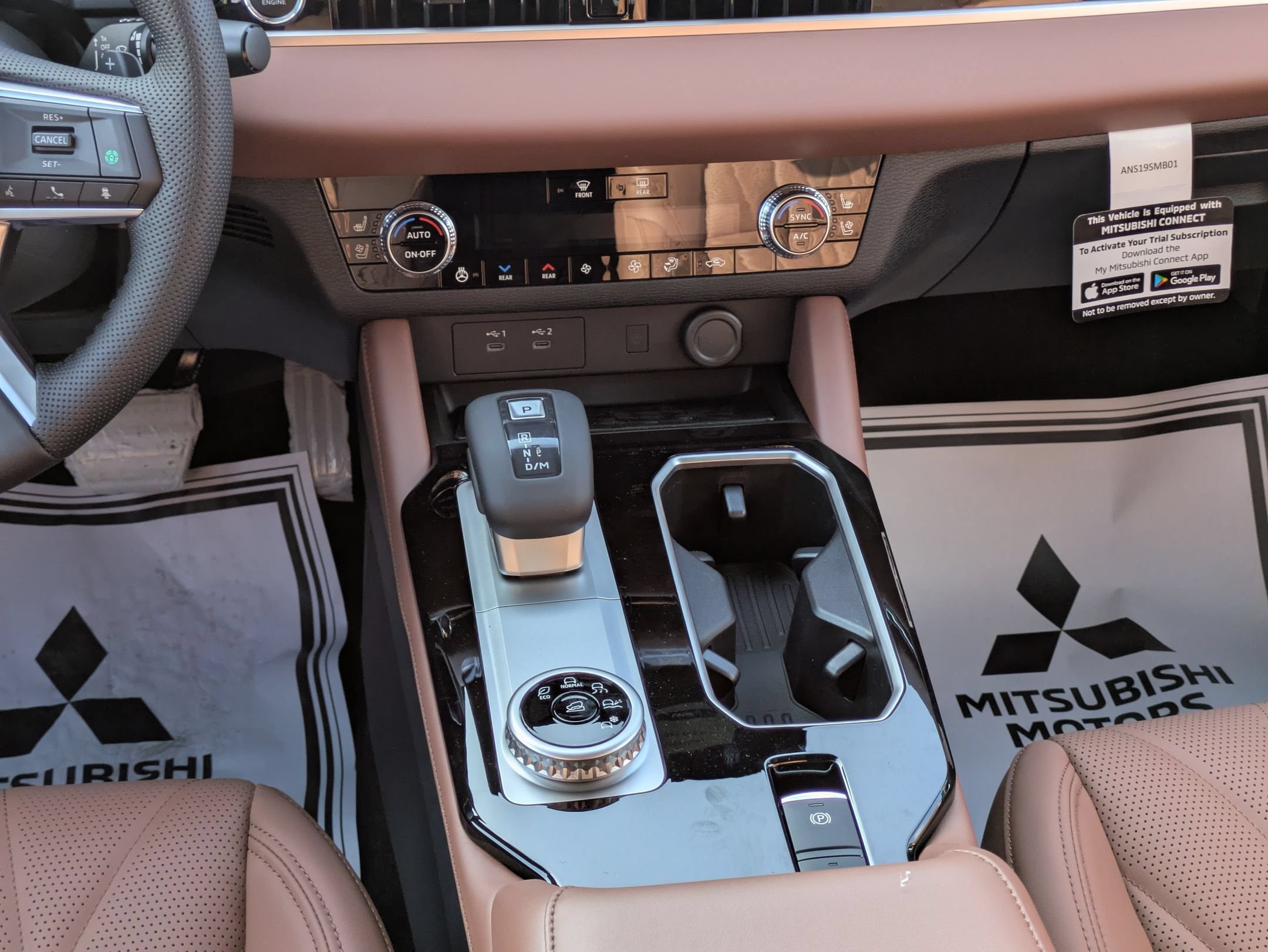 New 2026 Mitsubishi Outlander SEL FWD image 17