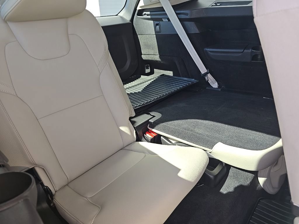 Used 2019 Volvo XC90 T6 Momentum w/ Protection Package Premier image 29