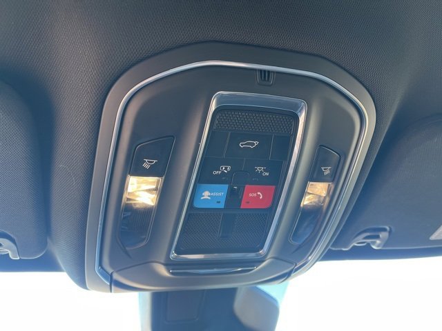 Used 2024 Jeep Wagoneer L Series II w/ Flexible Seating Group image 31