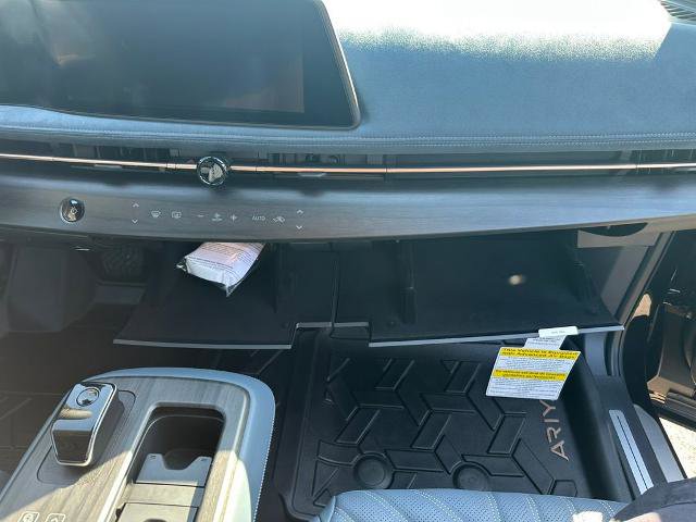 Certified 2025 Nissan Ariya Platinum image 30