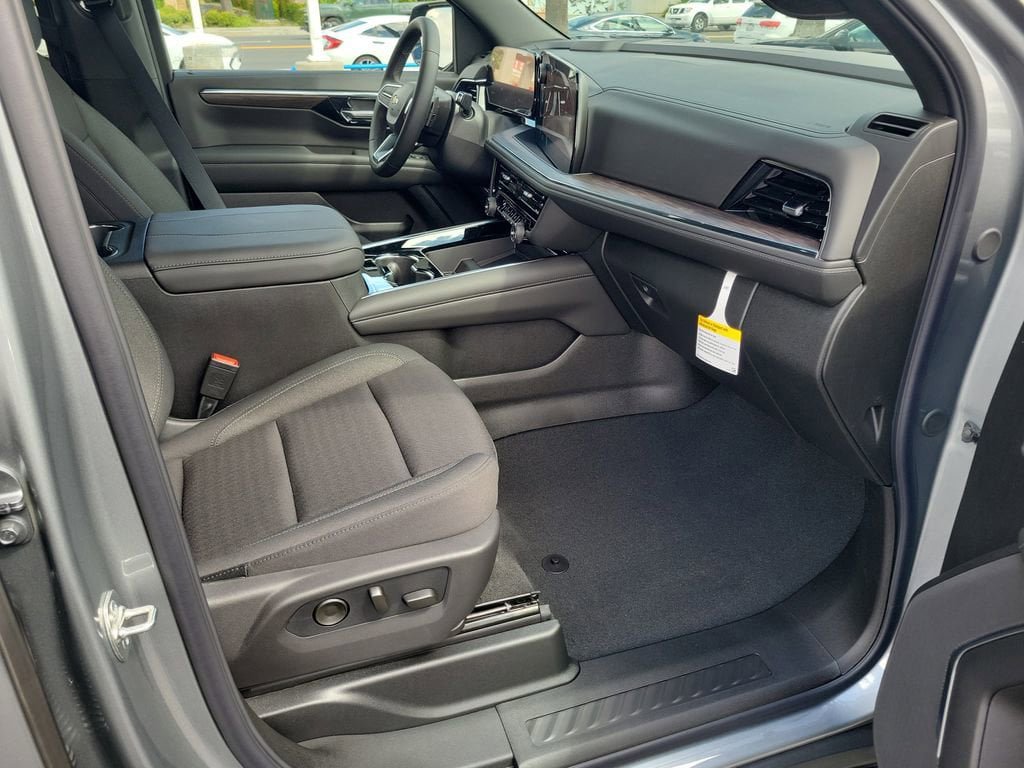 New 2026 Chevrolet Tahoe LS RWD image 16