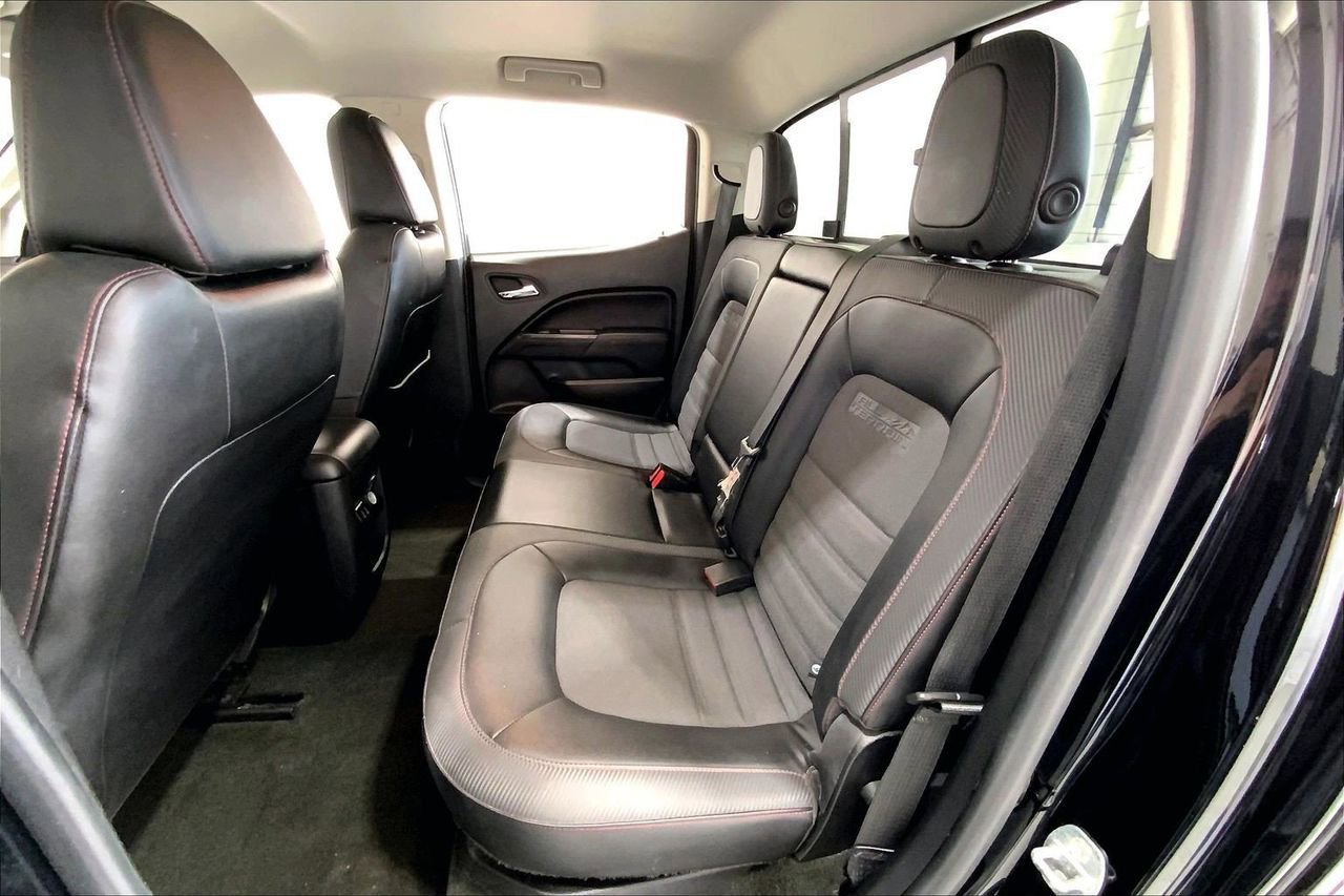 Used 2017 GMC Canyon SLE w/ All Terrain X Package image 19