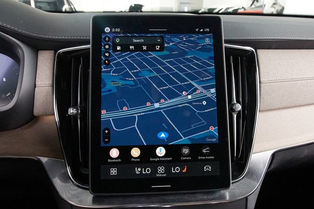 Certified 2026 Volvo XC90 B6 Plus AWD/4WD image 13