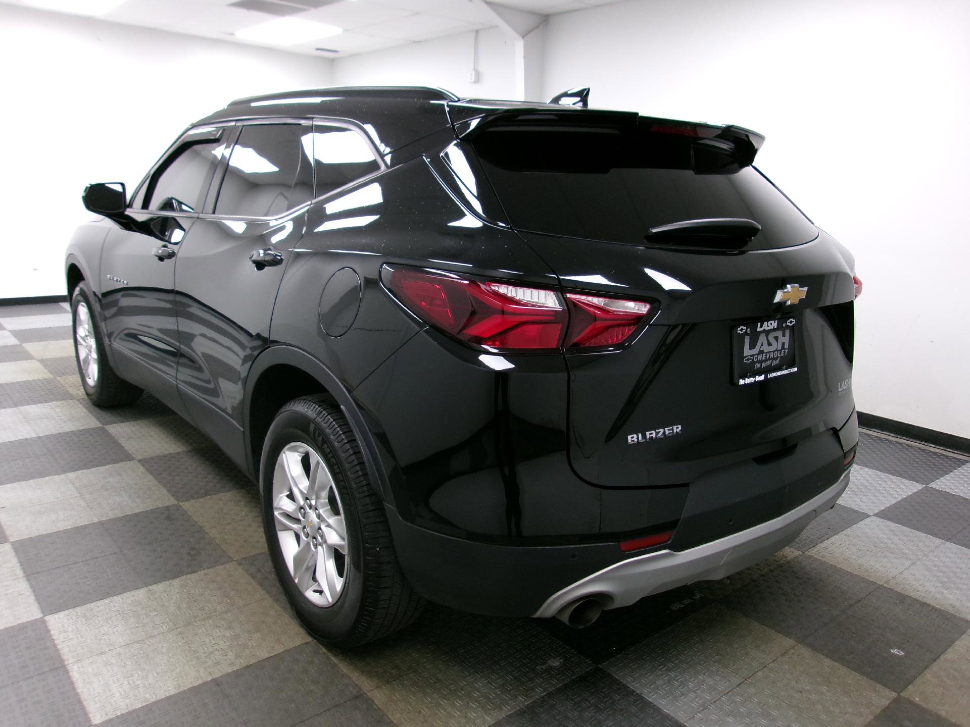 Used 2020 Chevrolet Blazer LT image 2