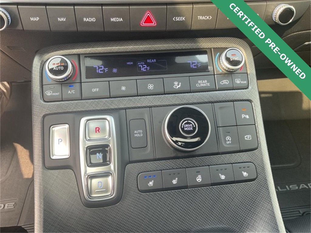 Used 2024 Hyundai Palisade Limited image 32