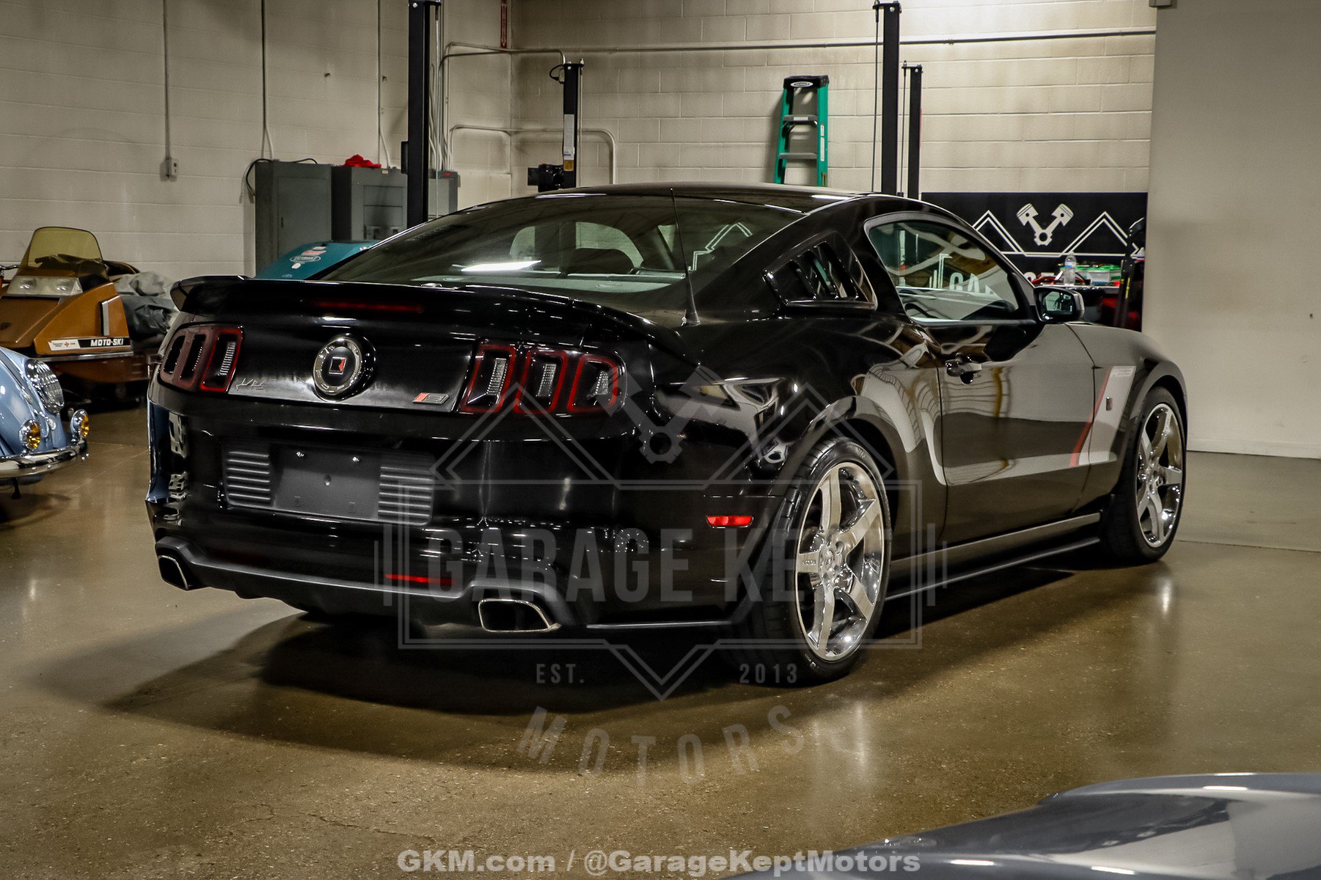 Used 2013 Ford Mustang GT Premium RWD image 8