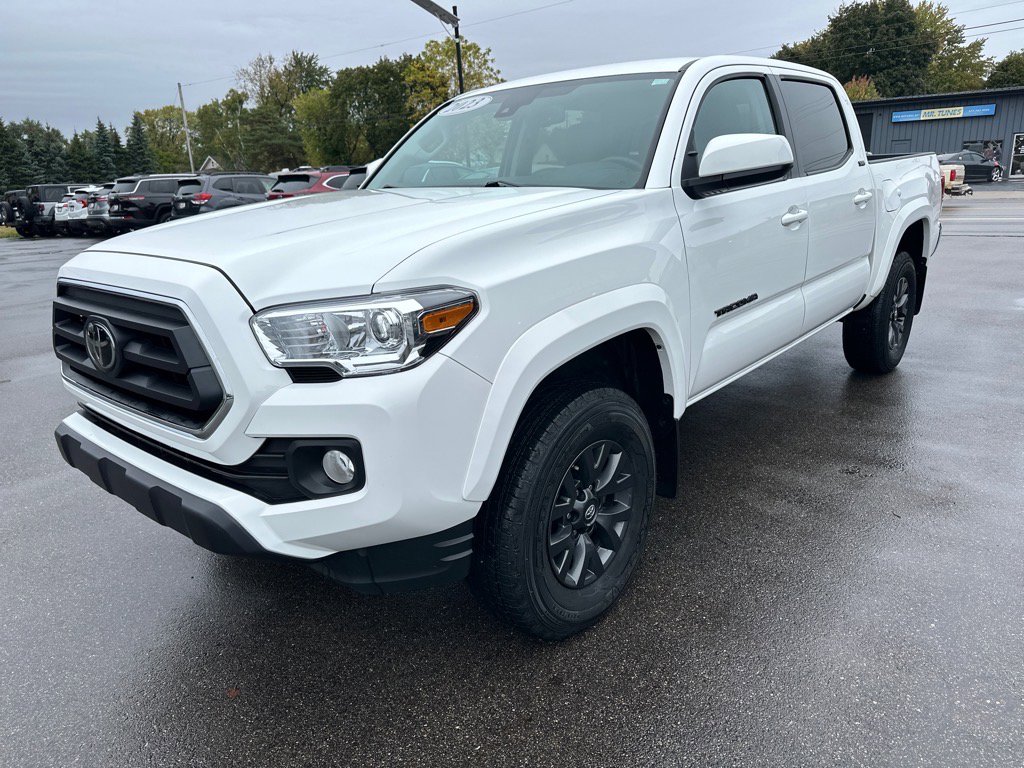 Used 2023 Toyota Tacoma SR5 image 1