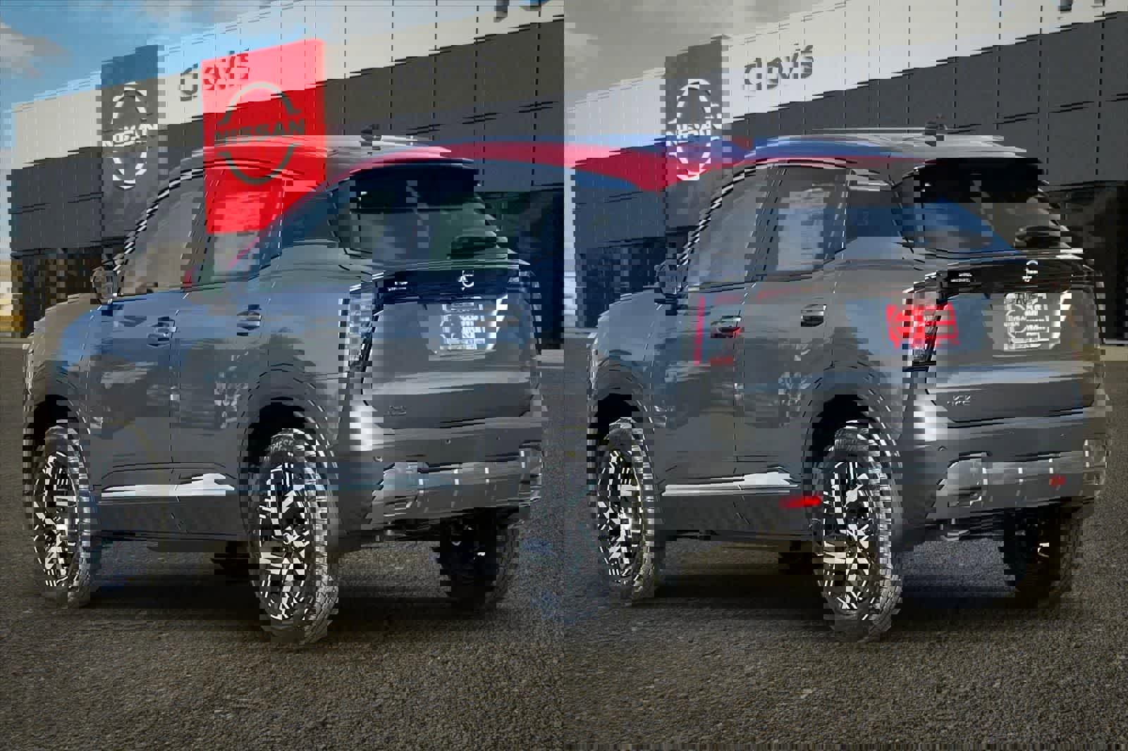 New 2026 Nissan Kicks SV image 7