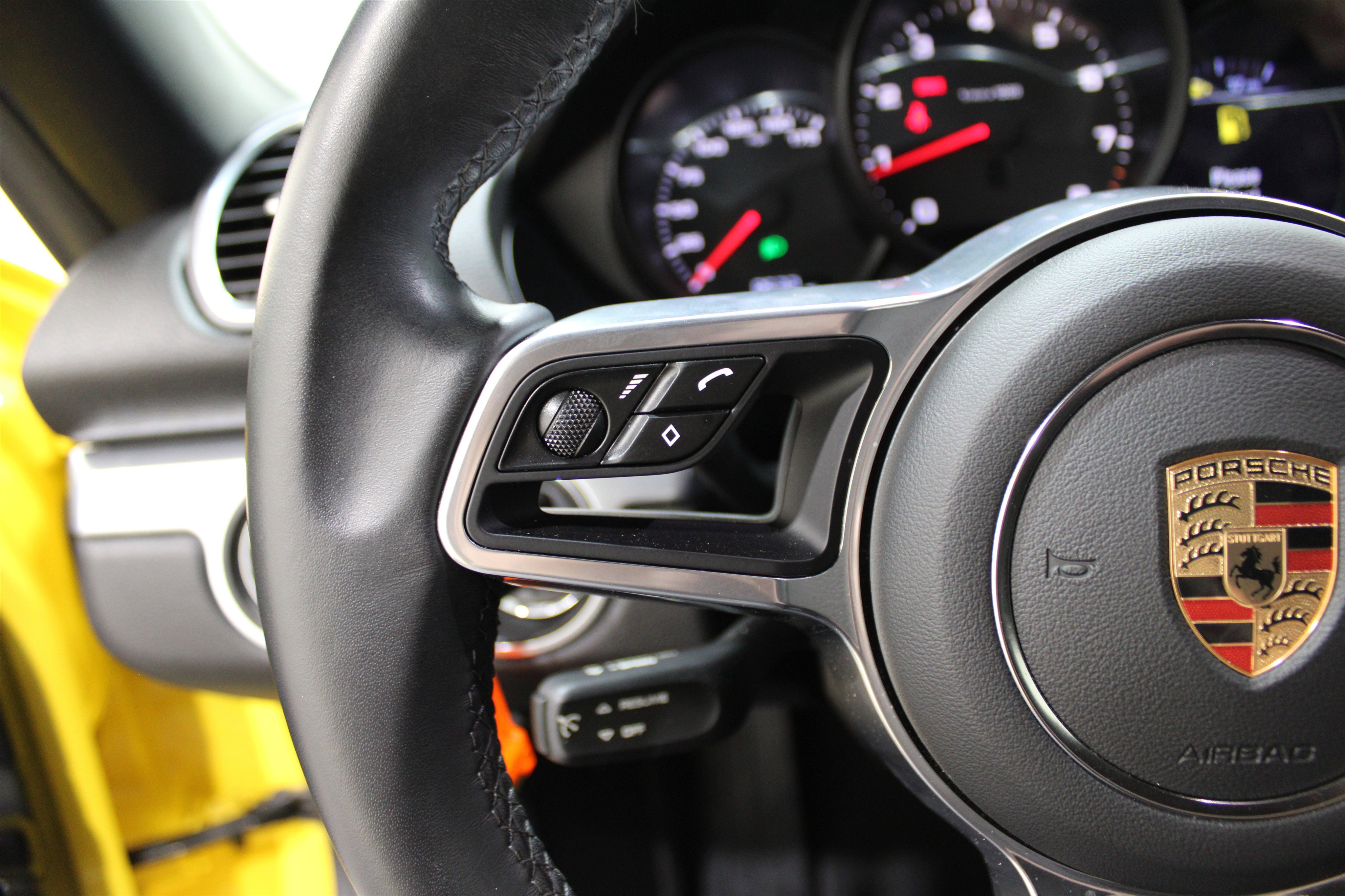 Used 2023 Porsche 718 Boxster w/ Sport Chrono Package image 11