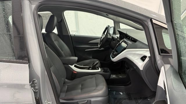 Used 2021 Chevrolet Bolt Premier w/ Infotainment Package FWD image 20