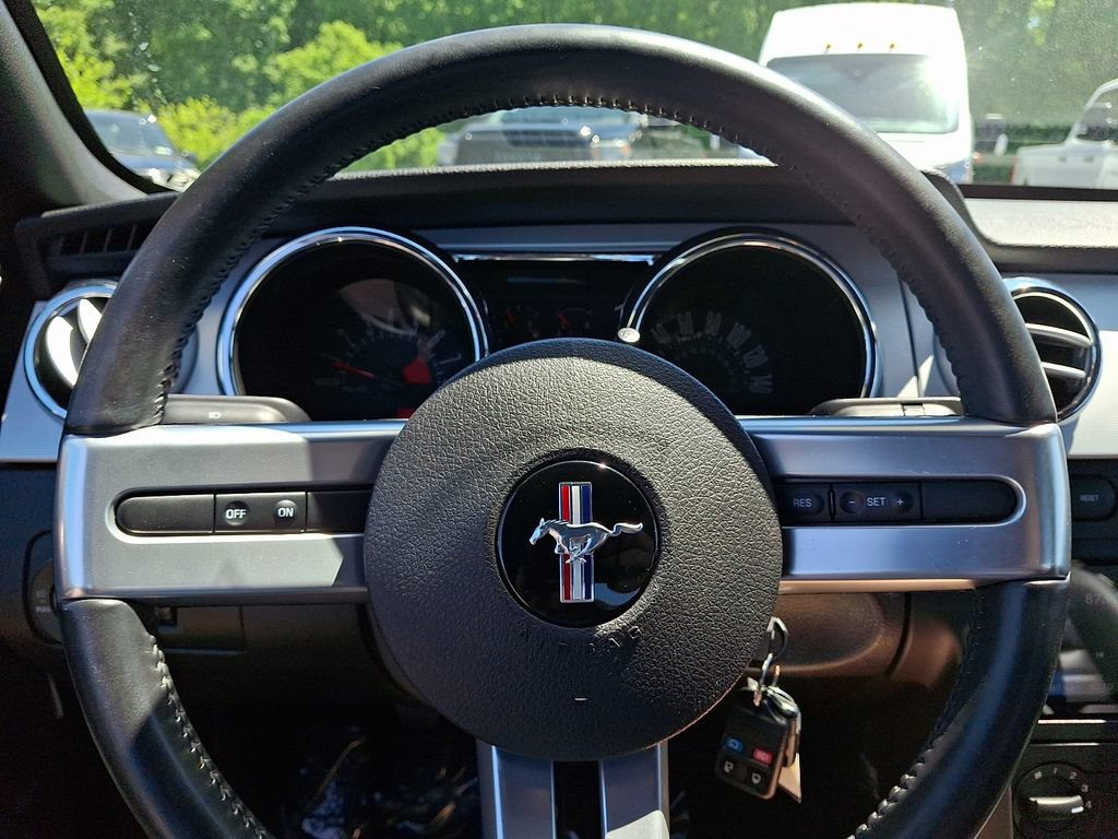 Used 2008 Ford Mustang GT Premium RWD image 16